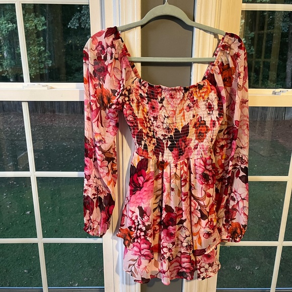 Express Floral Long Sleeve Smocked Romper - Picture 5 of 8